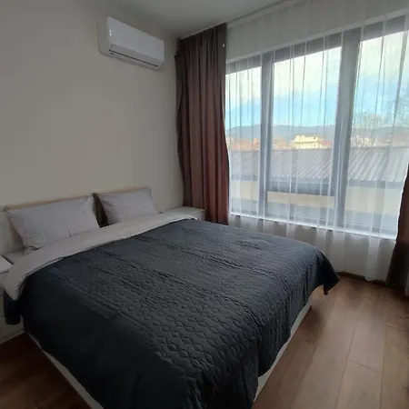 Pana Aparthotel 3*